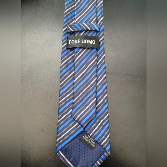 Royal Blue/Navy/Silver/Dark Gray Striped  Silk Tie - Picture 3 of 3